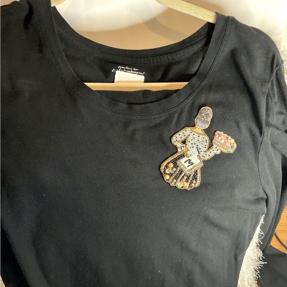 Beaded shimmering lady with a basket appliqué sew on patchwork(Right) - Picture 4 of 7